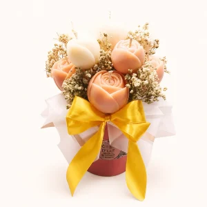 Bouquet de rosas redondas color taxo