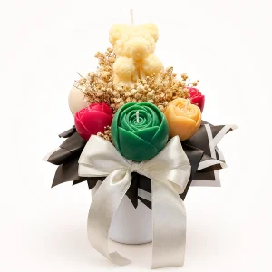 Bouquet de colores varios con osito de rosas